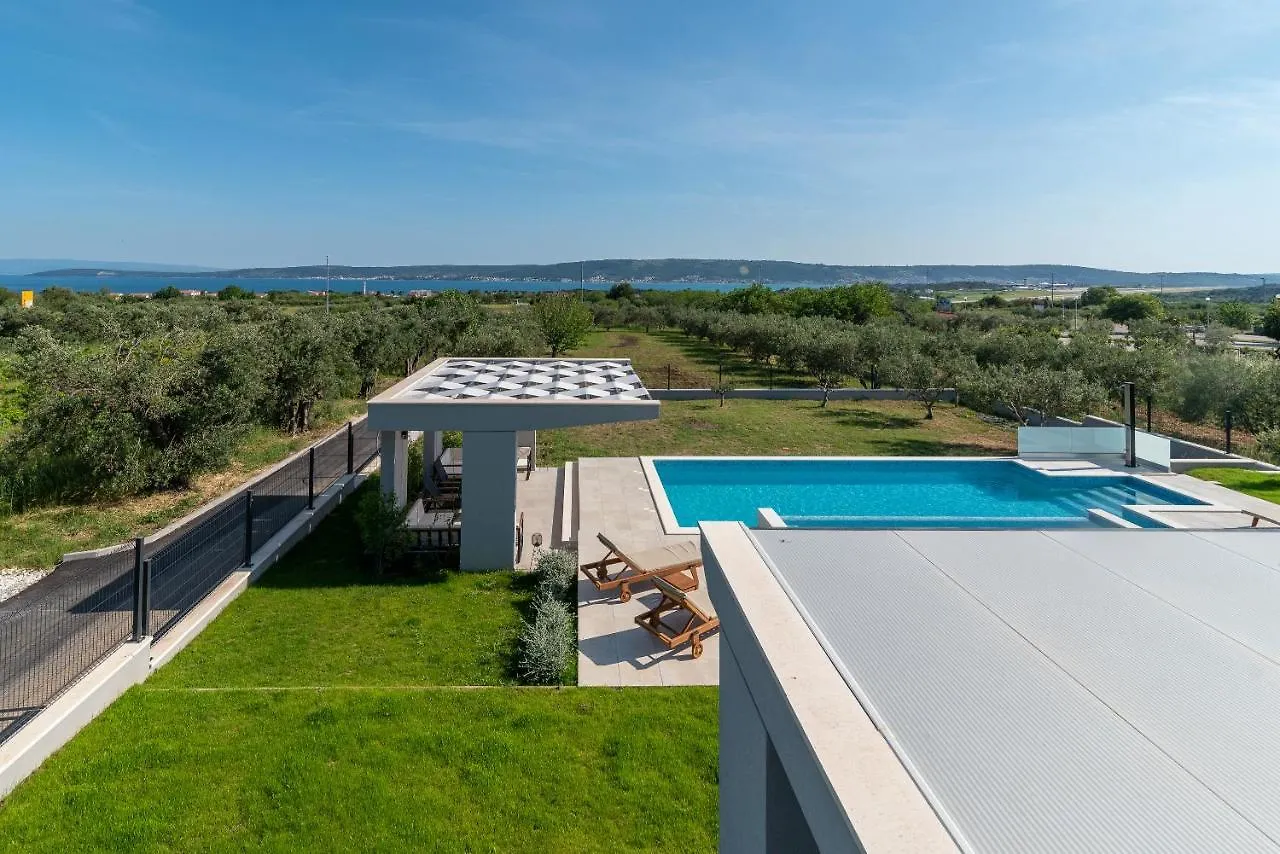 Vitis Villa Kastel Novi 0*,  Croatia