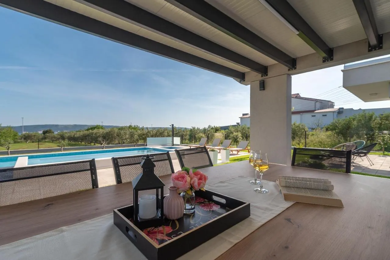 Vitis Villa Kastel Novi 0*,  Croatia