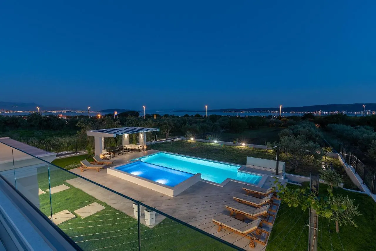 Villa Vitis Kaštel Novi