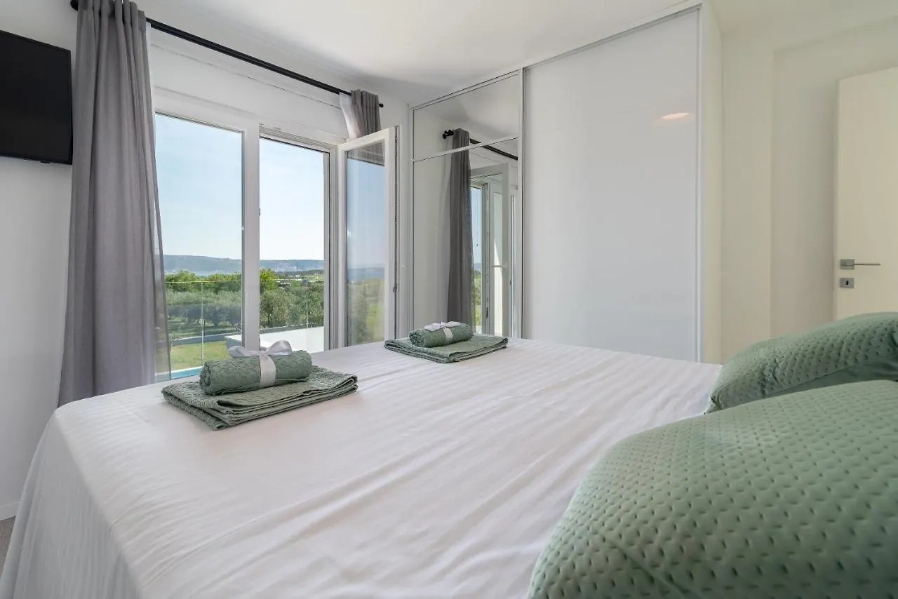 Villa Vitis Kaštel Novi