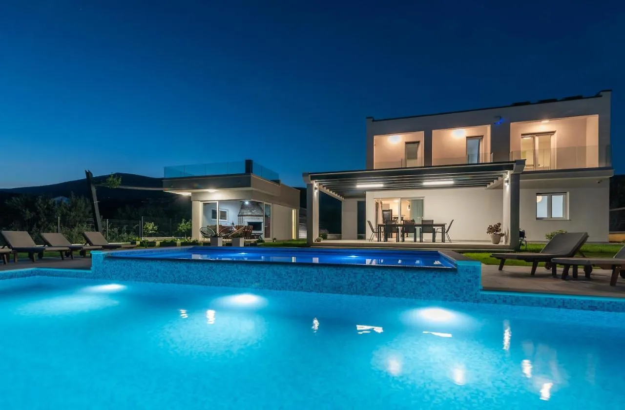 Villa Vitis Kaštel Novi